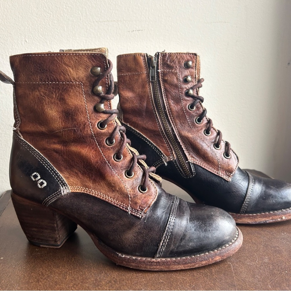 BED STÜ: Women’s Judgement Oath Two-Tone Lace Up Boots